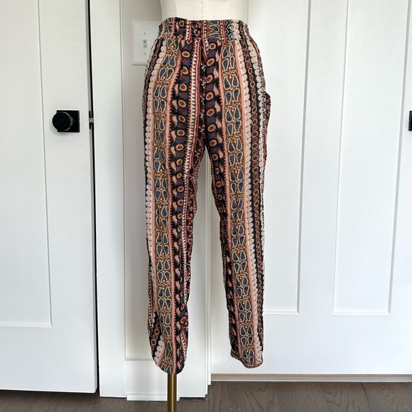 American Eagle Lightweight Patterned Joggers | Size S - Picture 5 of 8